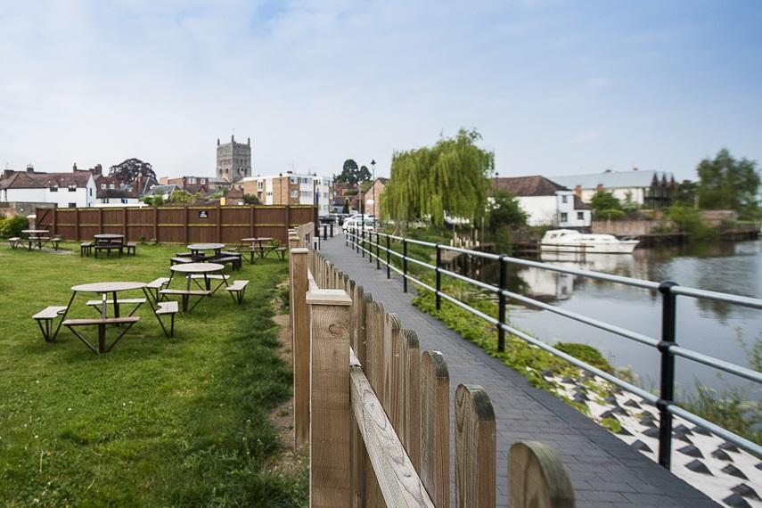 The Royal Hop Pole Wetherspoon Hotel Tewkesbury Kültér fotó